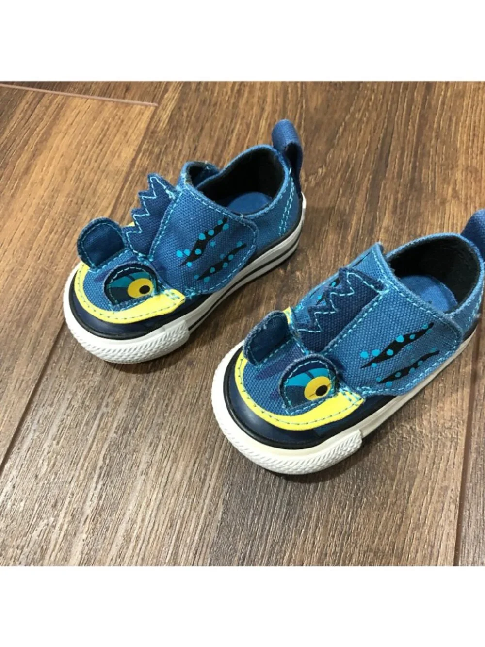 Converse Infant Baby Kids Unisex Iguana Lizard Dinosaur Shoes Sz 2 | 11cm